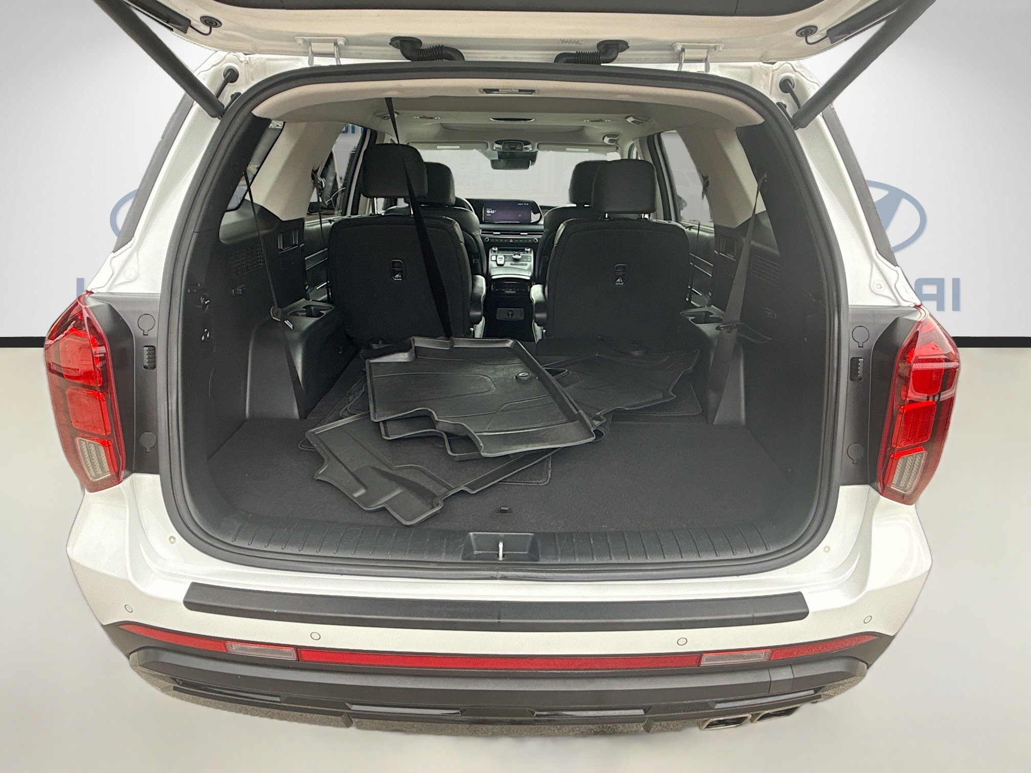 Used 2024 Hyper White Hyundai XRT image 24