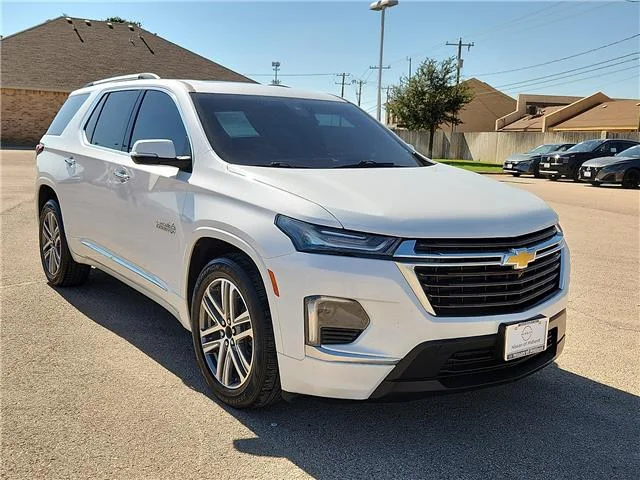 Used 2023 Summit White Chevrolet High Country All-Wheel Drive image 5