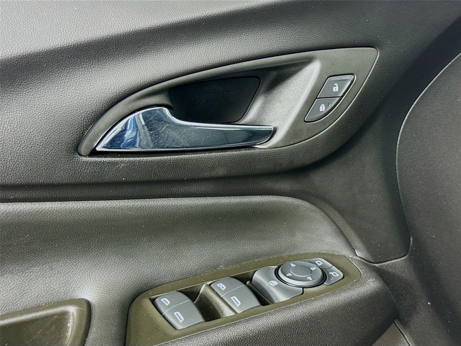Used 2024 Lakeshore Blue Metallic Chevrolet LT image 18