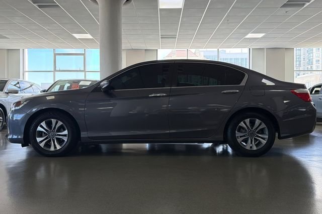 Used 2015 Modern Steel Metallic Honda LX image 10