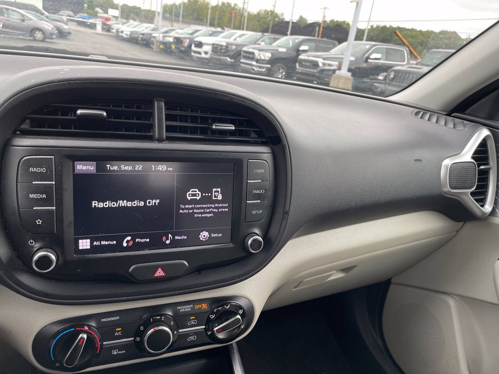 Used 2022 Mars Orange Kia LX image 12