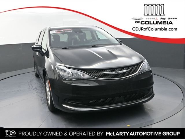 2023 Chrysler Voyager