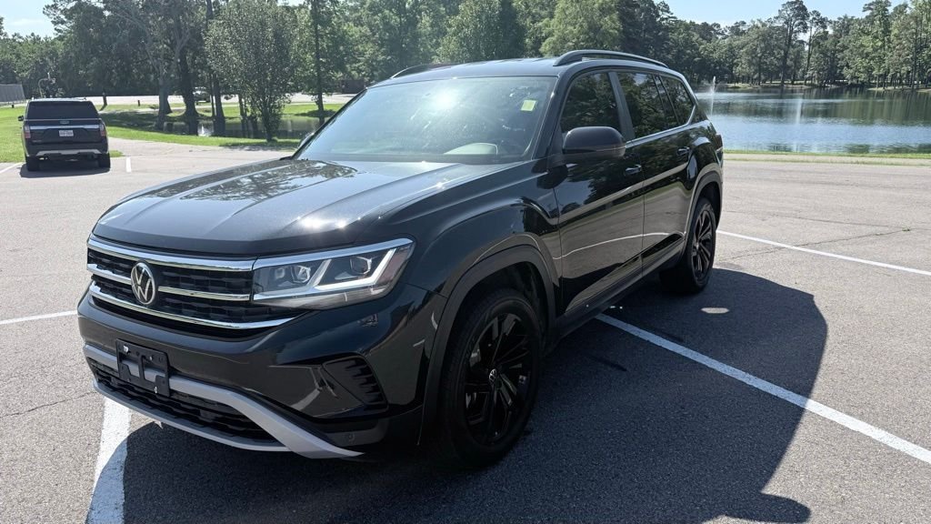 2022 Volkswagen Atlas 3.6L SE w/Tech's photo