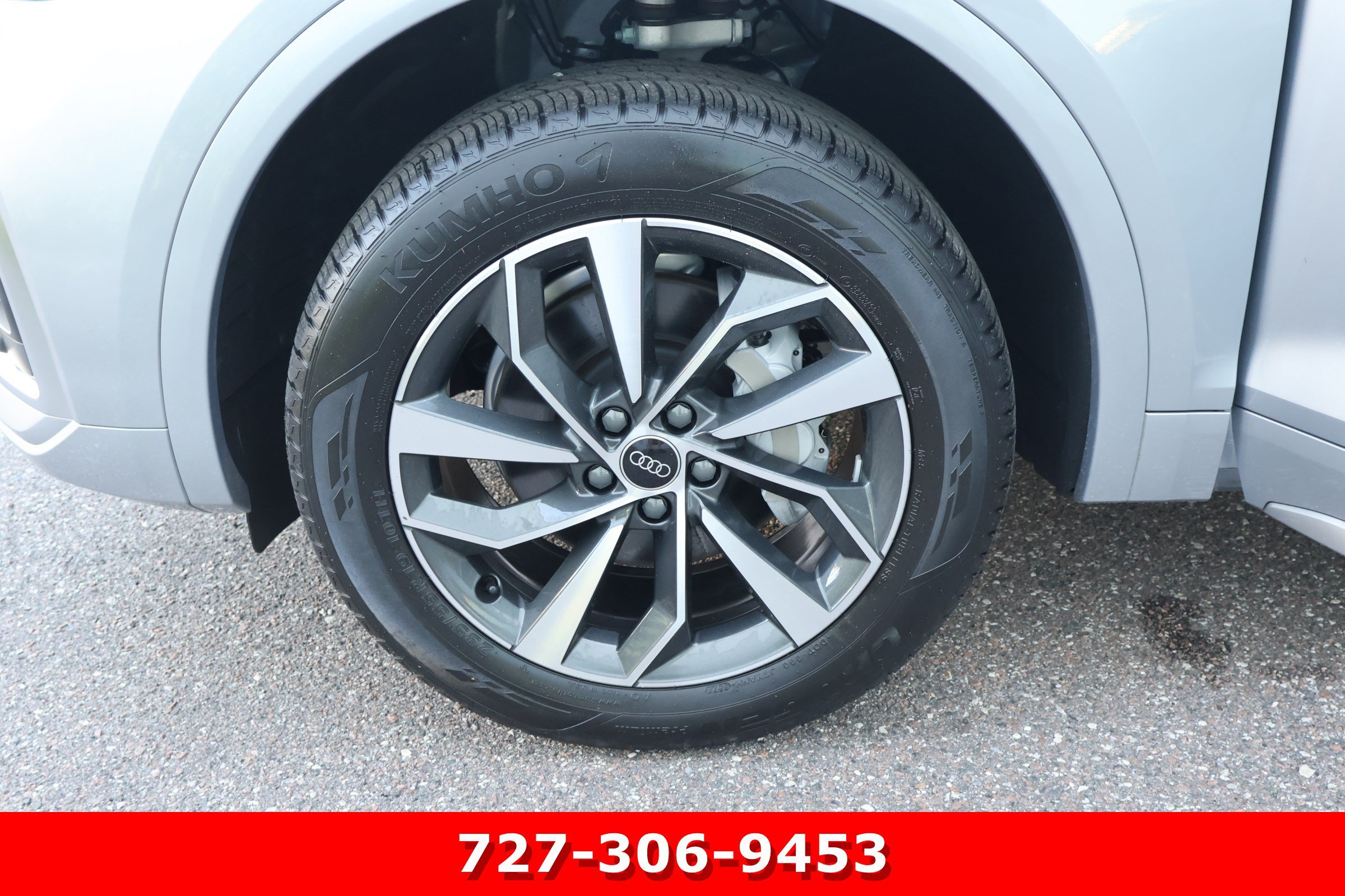 Used 2025 Florett Silver Metallic Audi S line Premium Plus image 9