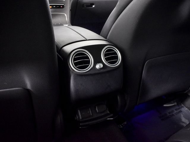 Certified Used 2022  Mercedes-Benz GLC 300 image 40