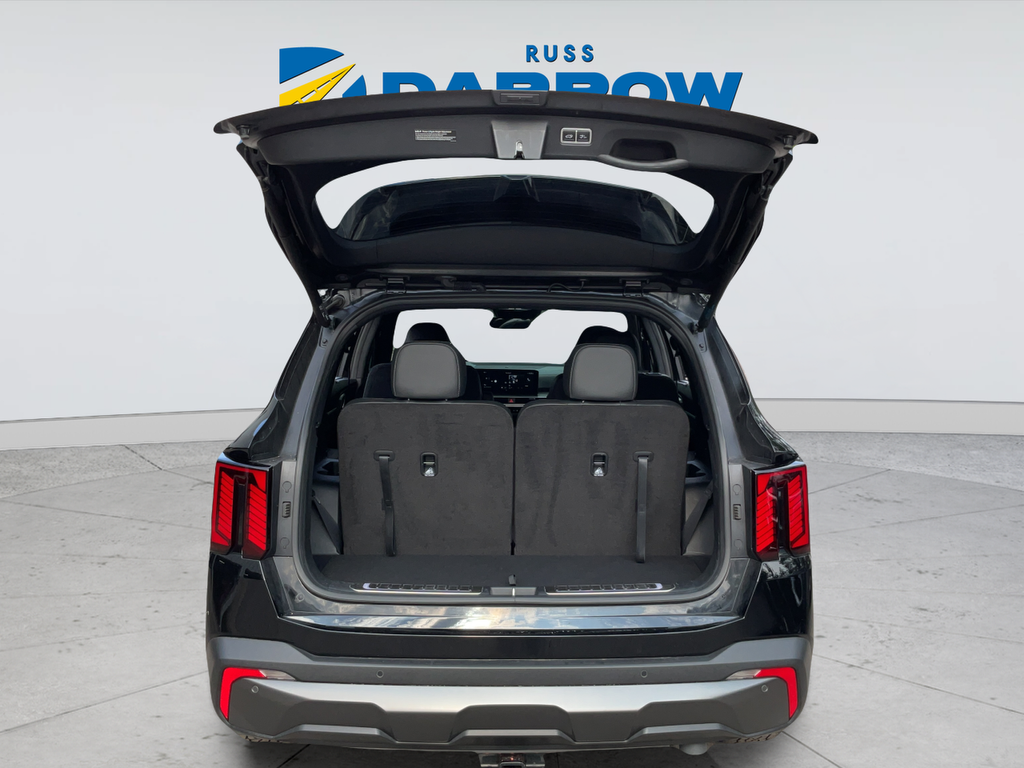 Used 2024 Black Kia X-Pro SX Prestige image 28