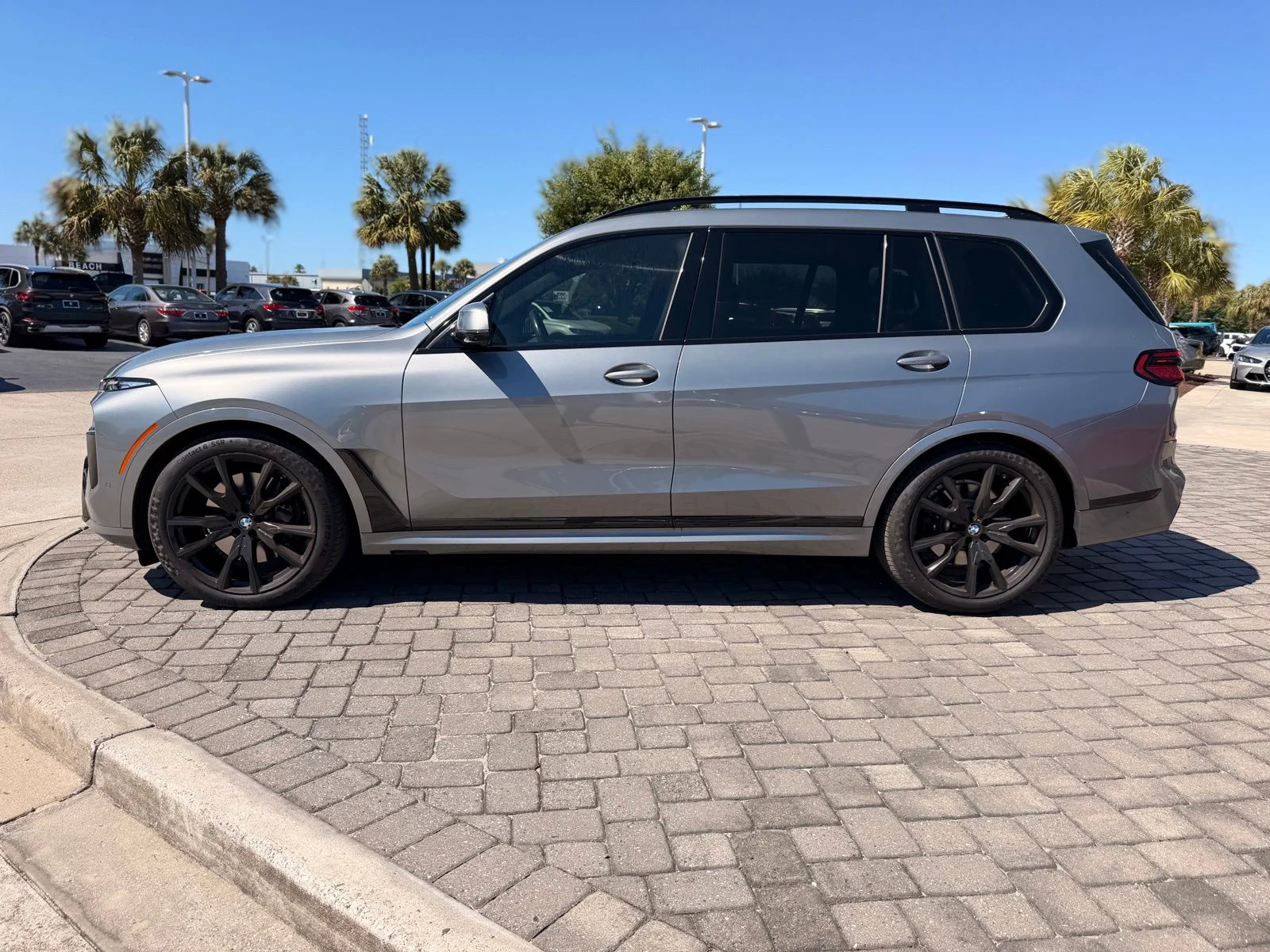Used 2024 Skyscraper Gray Metallic BMW xDrive40i image 12