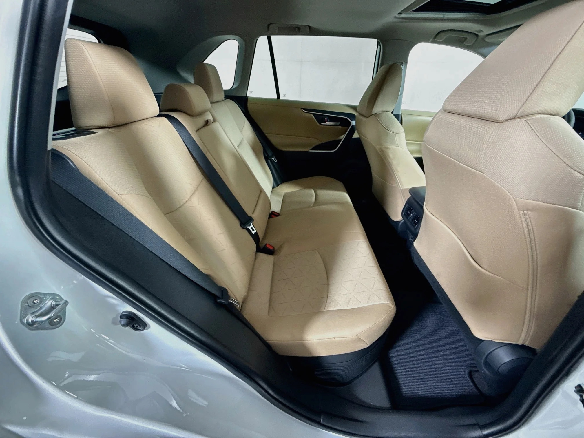 Certified Used 2023 Ice Cap Toyota Hybrid XLE image 25