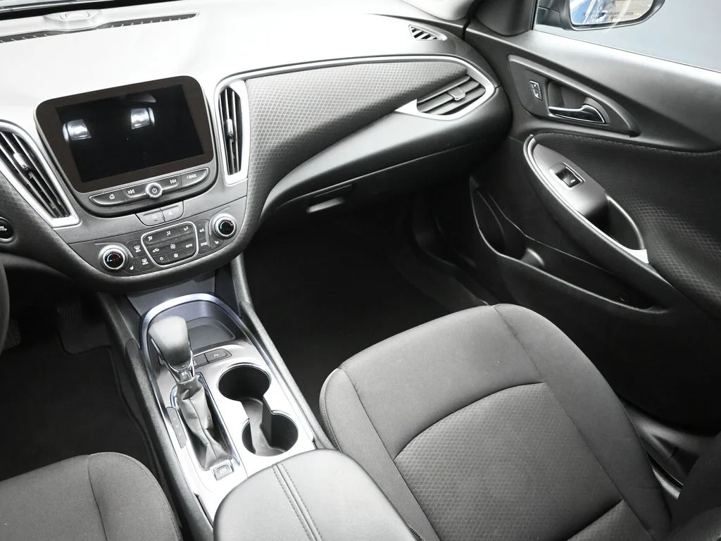 2024 Chevrolet Malibu 1LT - Photo 12
