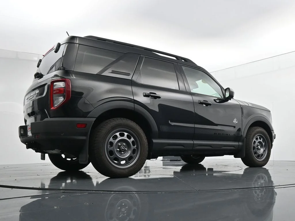 Used 2024 Black Ford Outer Banks image 28