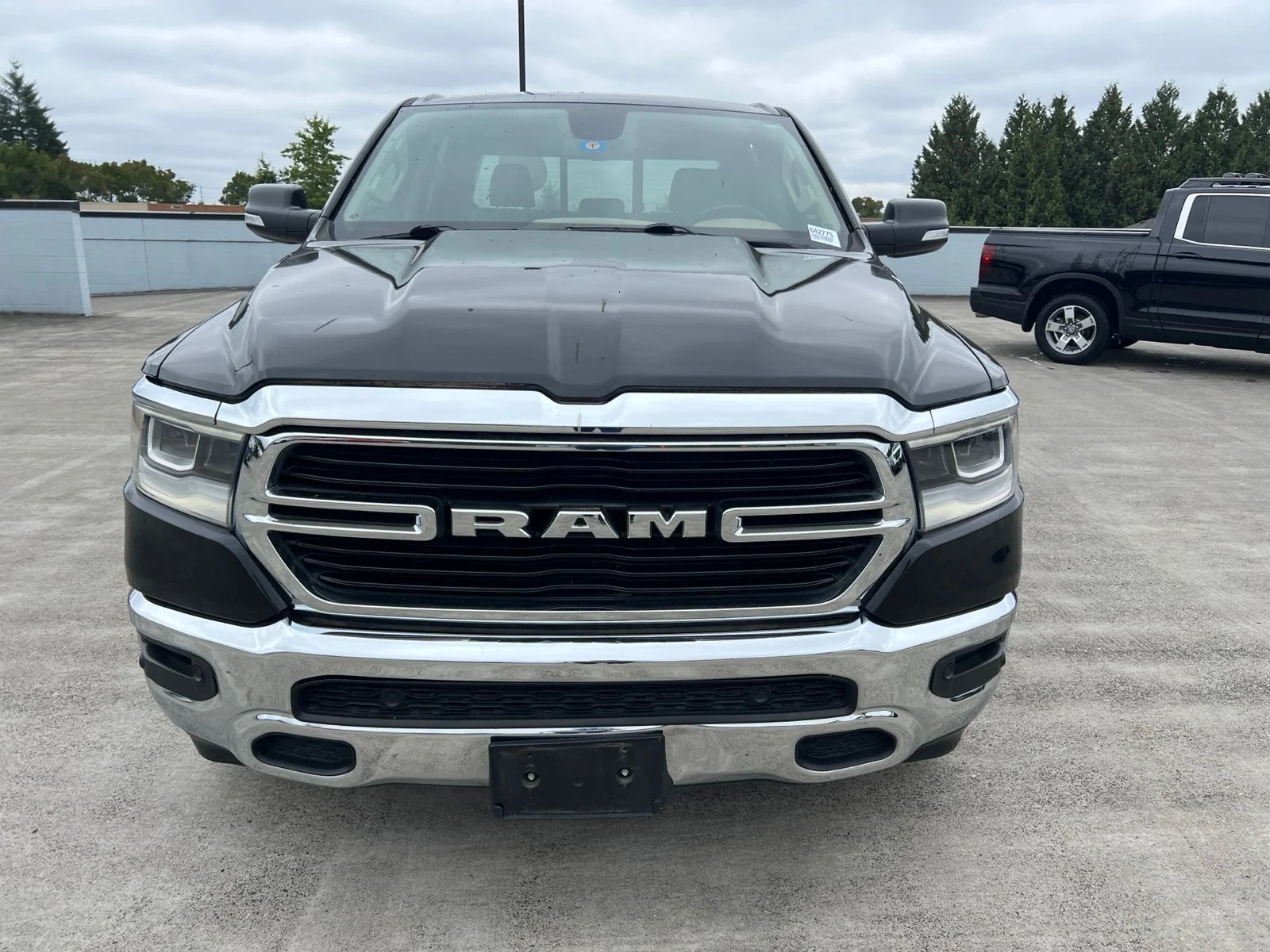 Used 2019 Diamond Black Ram Big Horn/Lone Star image 2