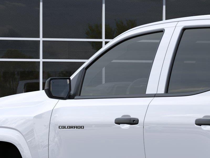 New 2026 Summit White Chevrolet WT image 12