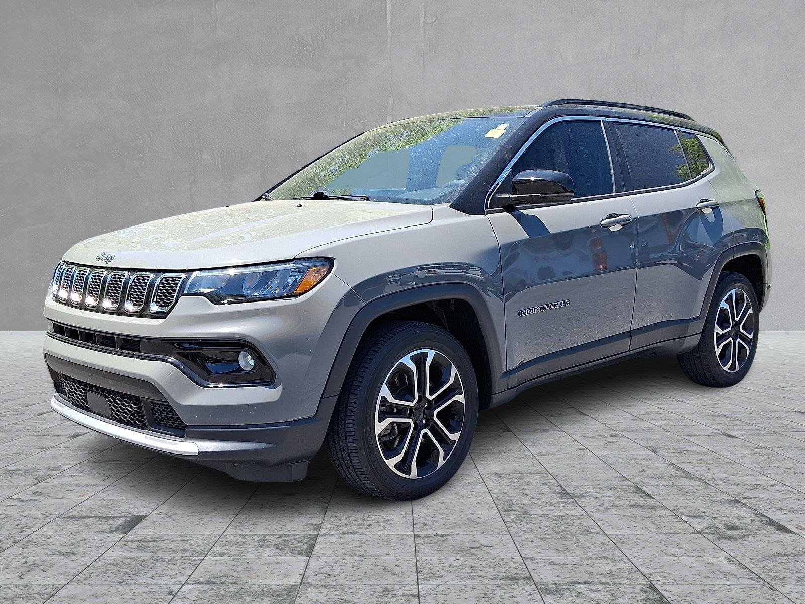 Used 2023 Sting-Gray Clearcoat Jeep Limited image 3