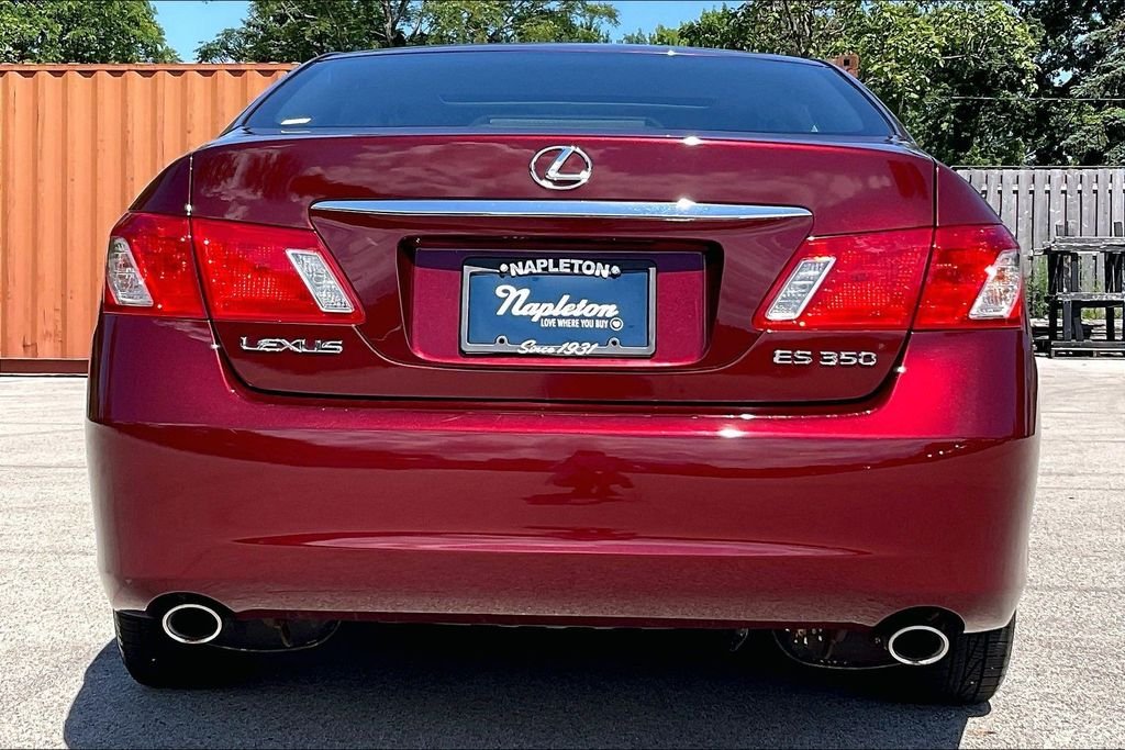 Used 2007 Red Lexus 350 image 3