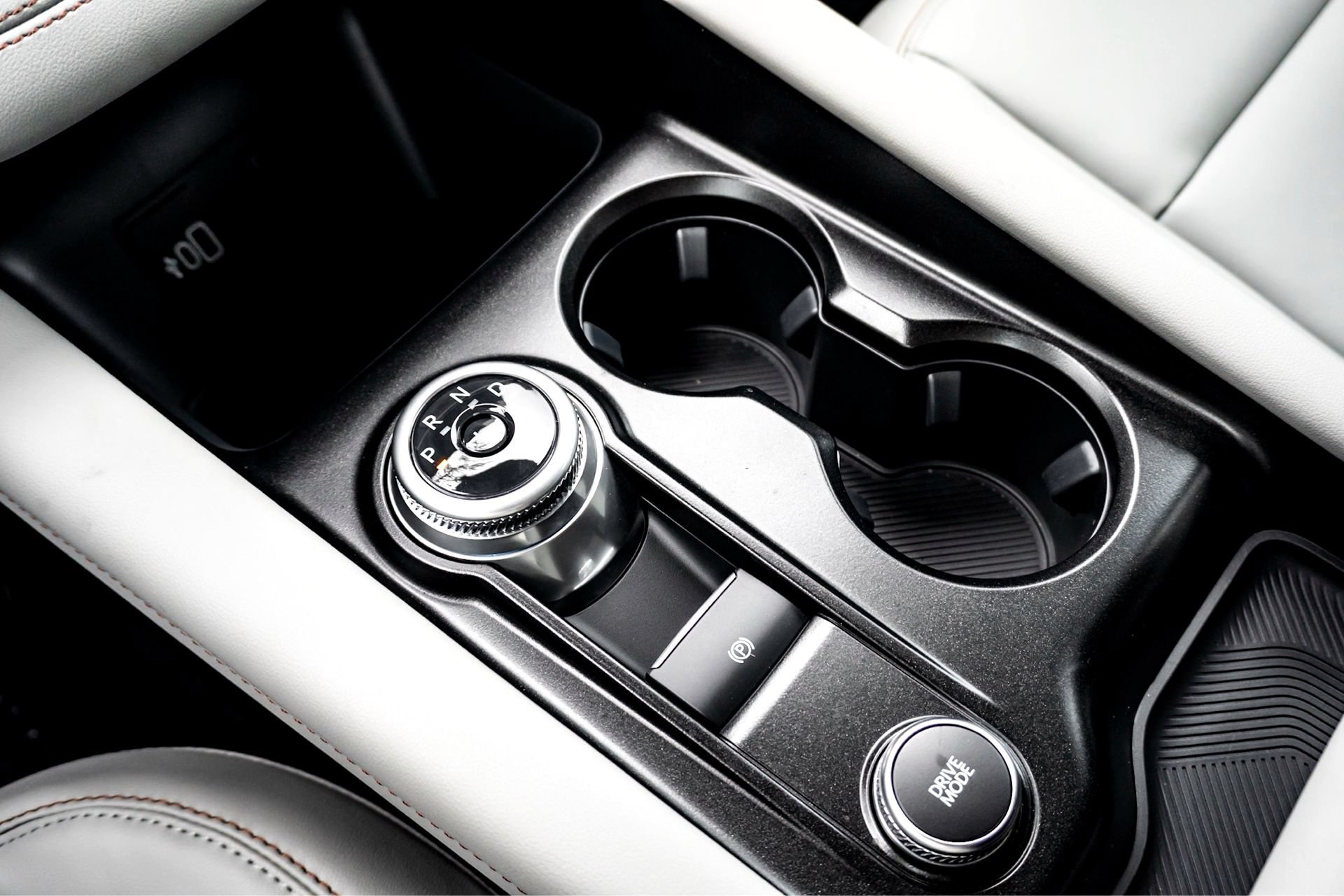 New 2026 Space White Metallic Ford Active image 16