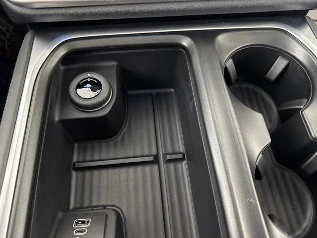 New 2026 Oxford White Ford Active image 13
