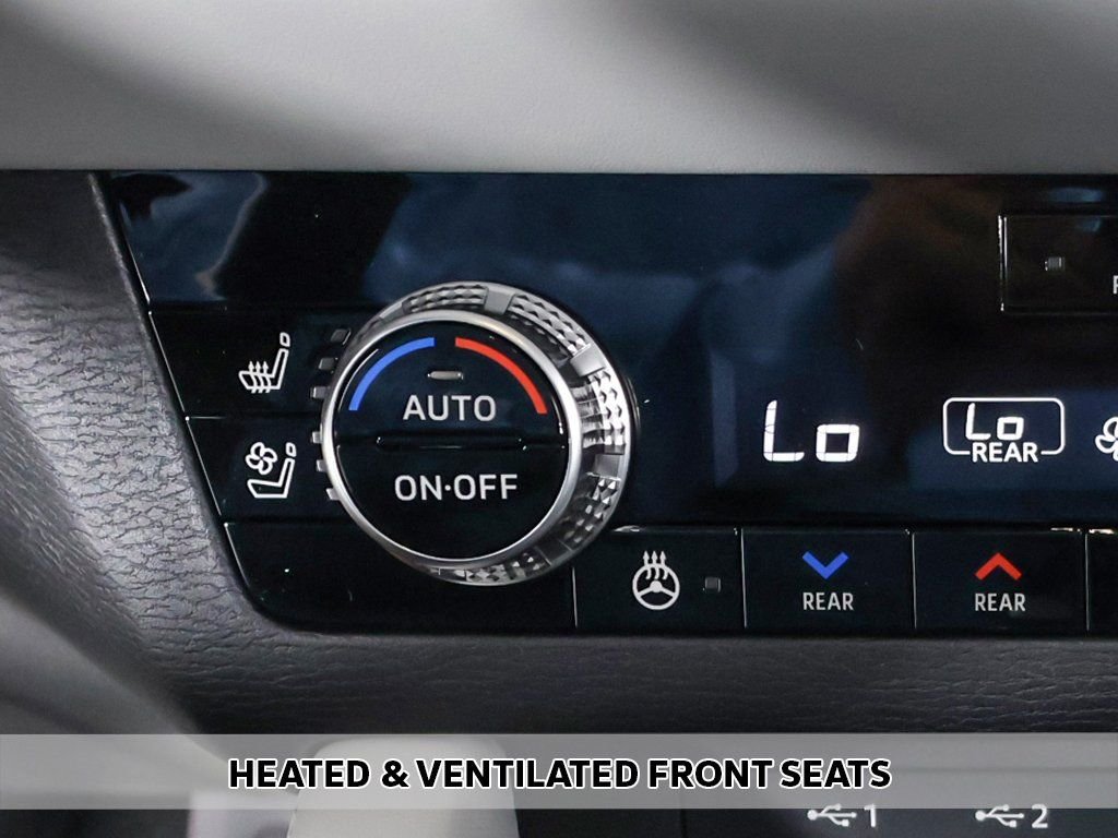 2025 Mitsubishi Outlander SEL - Photo 8