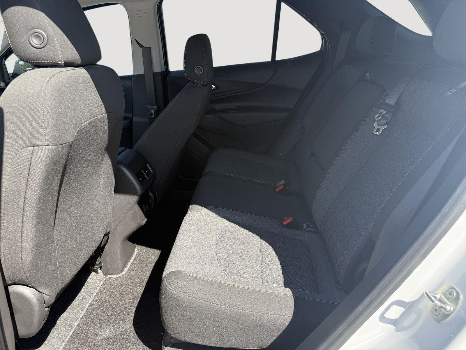 Used 2022 Summit White Chevrolet LT image 25