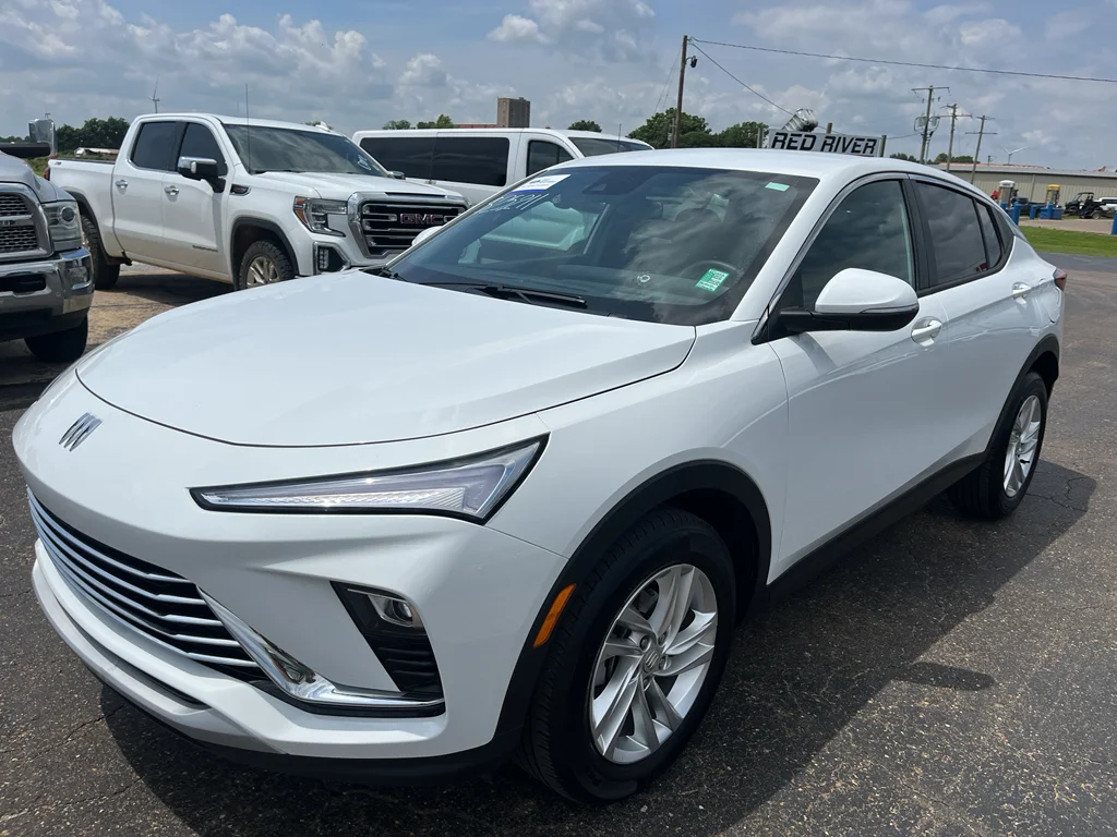 2024 Buick Envista Preferred's photo