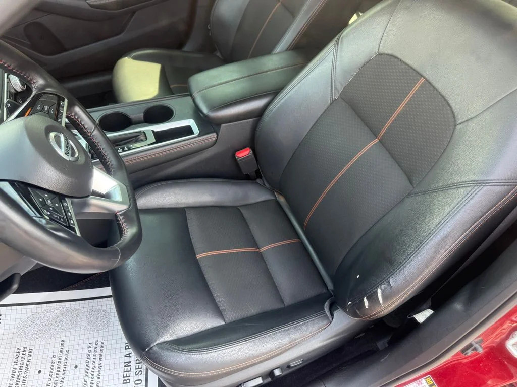 Used 2020 Red Nissan 2.5 SR image 20