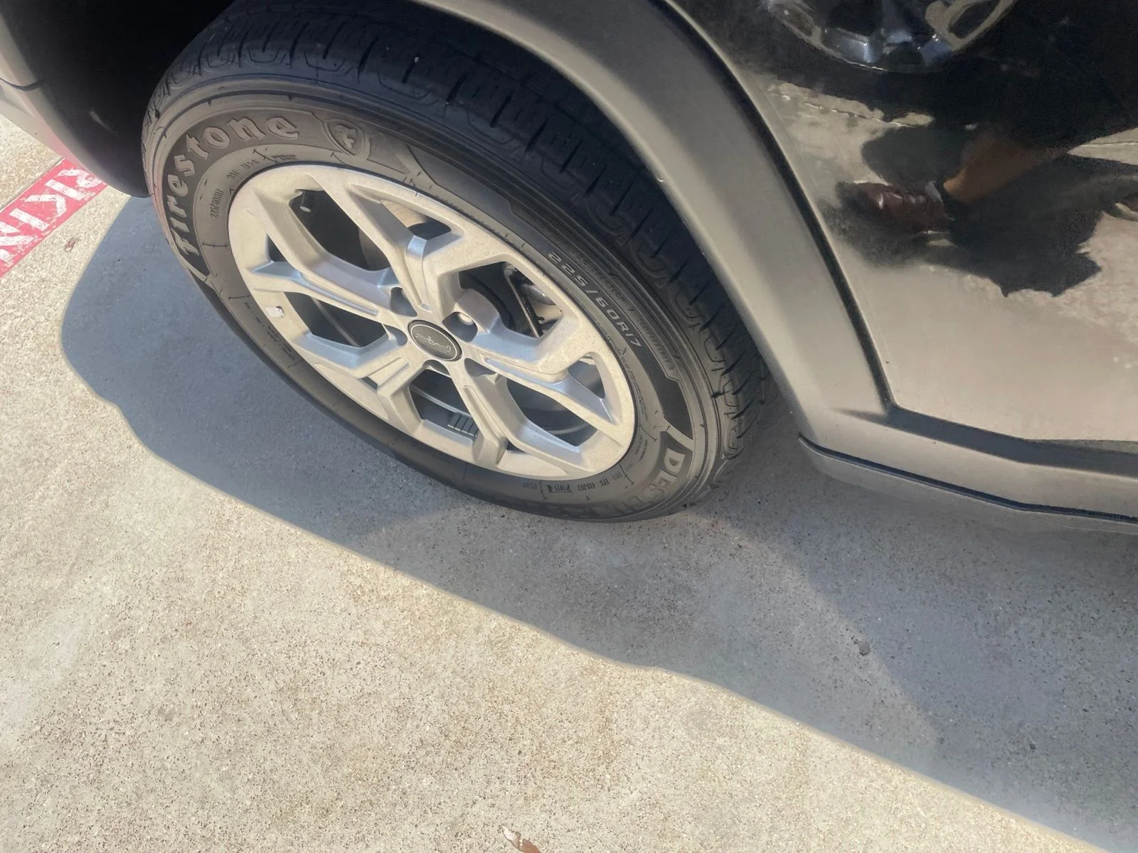 Used 2025 Black Jeep Latitude image 8