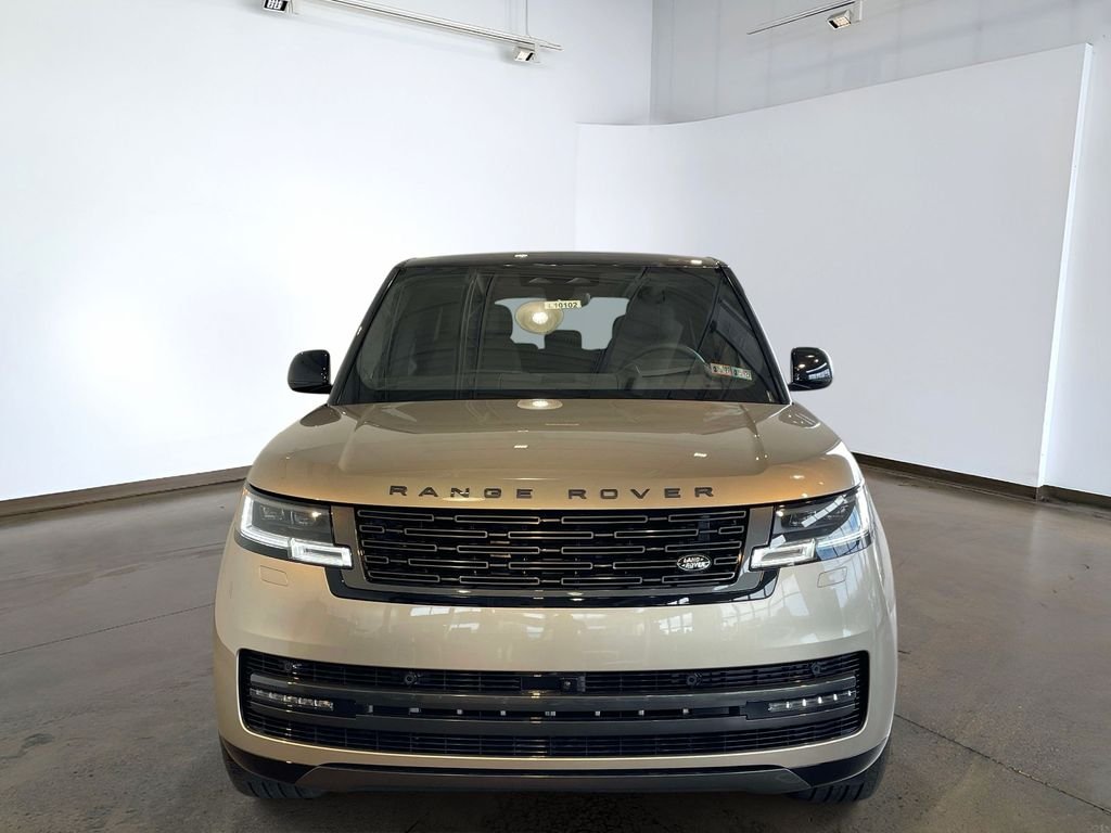 New 2026 Batumi Gold Land Rover SE image 2