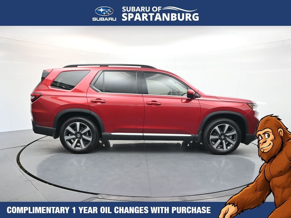 Used 2025  Honda Touring image 9