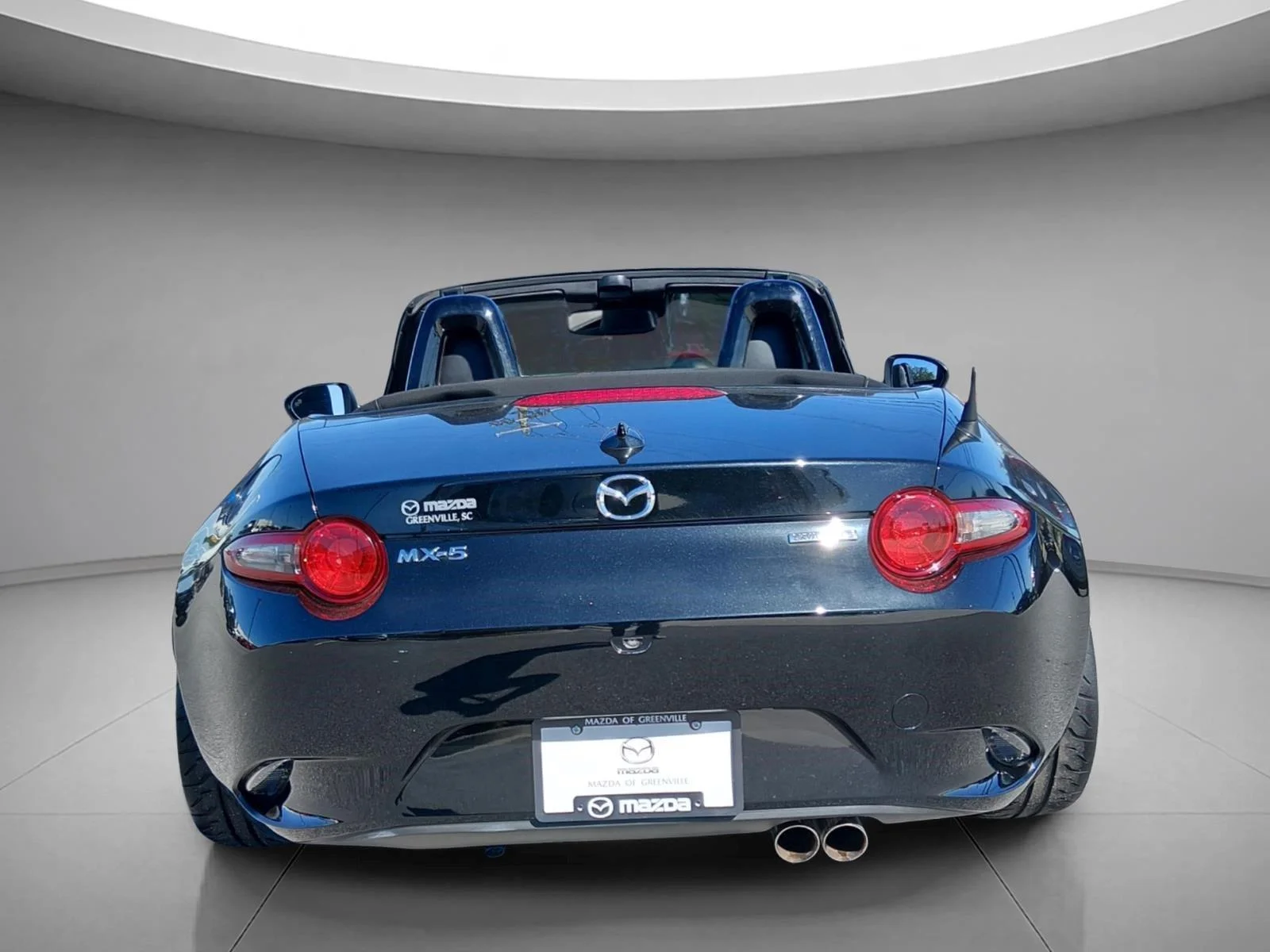 Used 2022 Jet Black Mica Mazda Grand Touring image 5