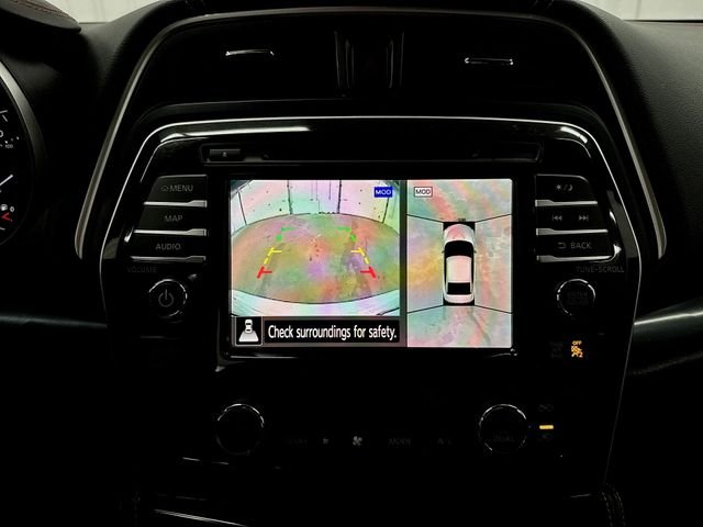 Used 2023 White Nissan SR image 19