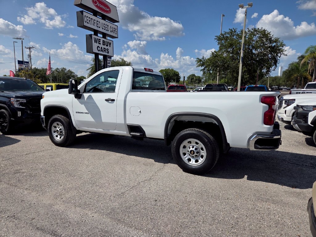 Used 2025 Summit White Chevrolet WT image 9