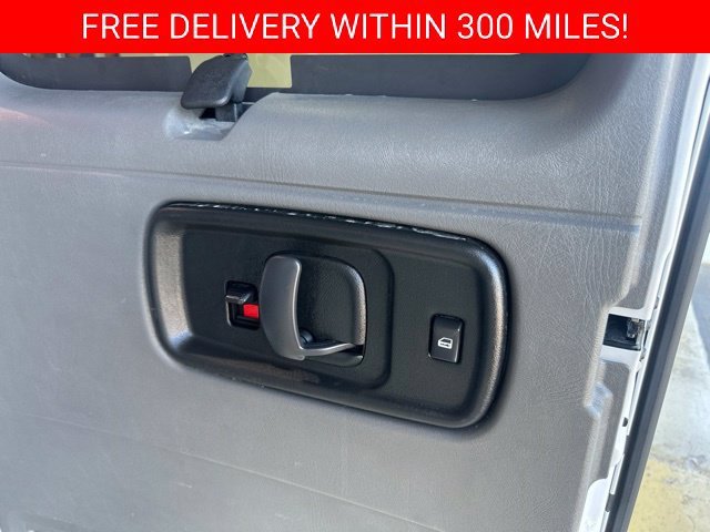 2025 Chevrolet Express Passenger LT - Photo 24