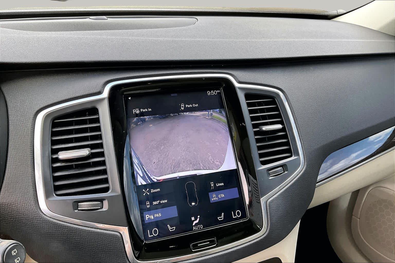 Used 2019 Crystal White Pearl Metallic Volvo Momentum image 26