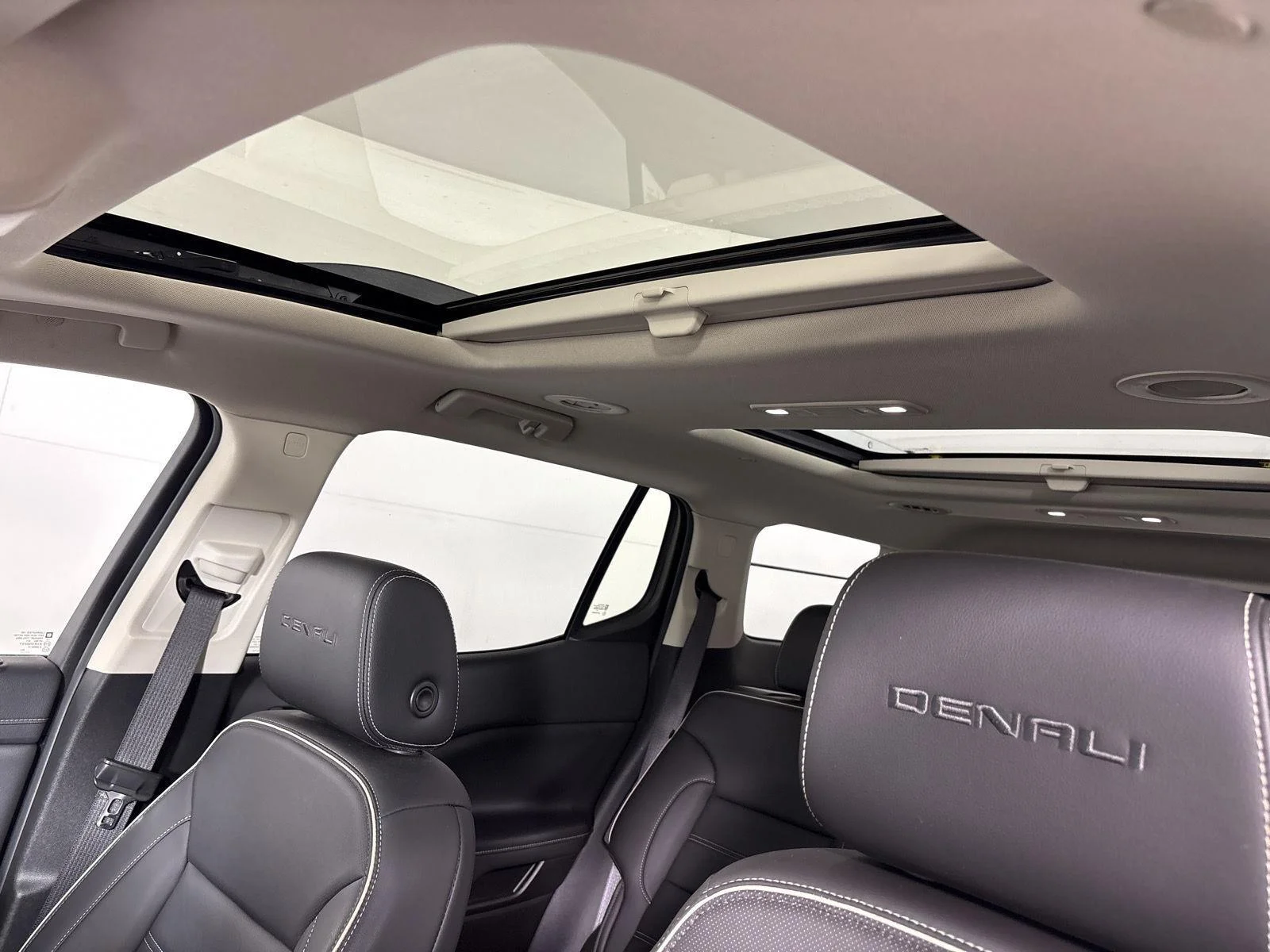 Used 2021 Summit White GMC Denali image 7