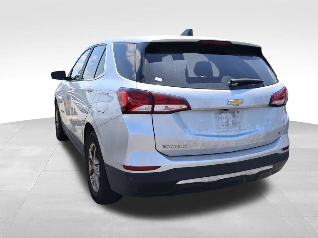 Used 2022 Silver Ice Metallic Chevrolet LT image 22