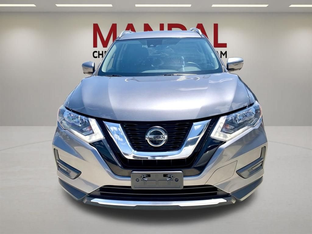 Used 2020 Gray Nissan SV image 3