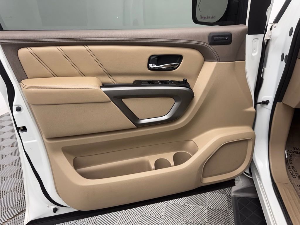 Used 2015 Pearl White Nissan Platinum image 32