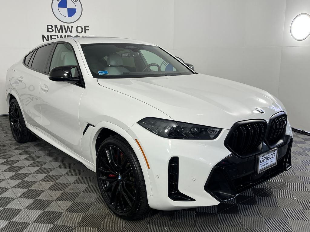 Used 2024 White BMW M60i image 1