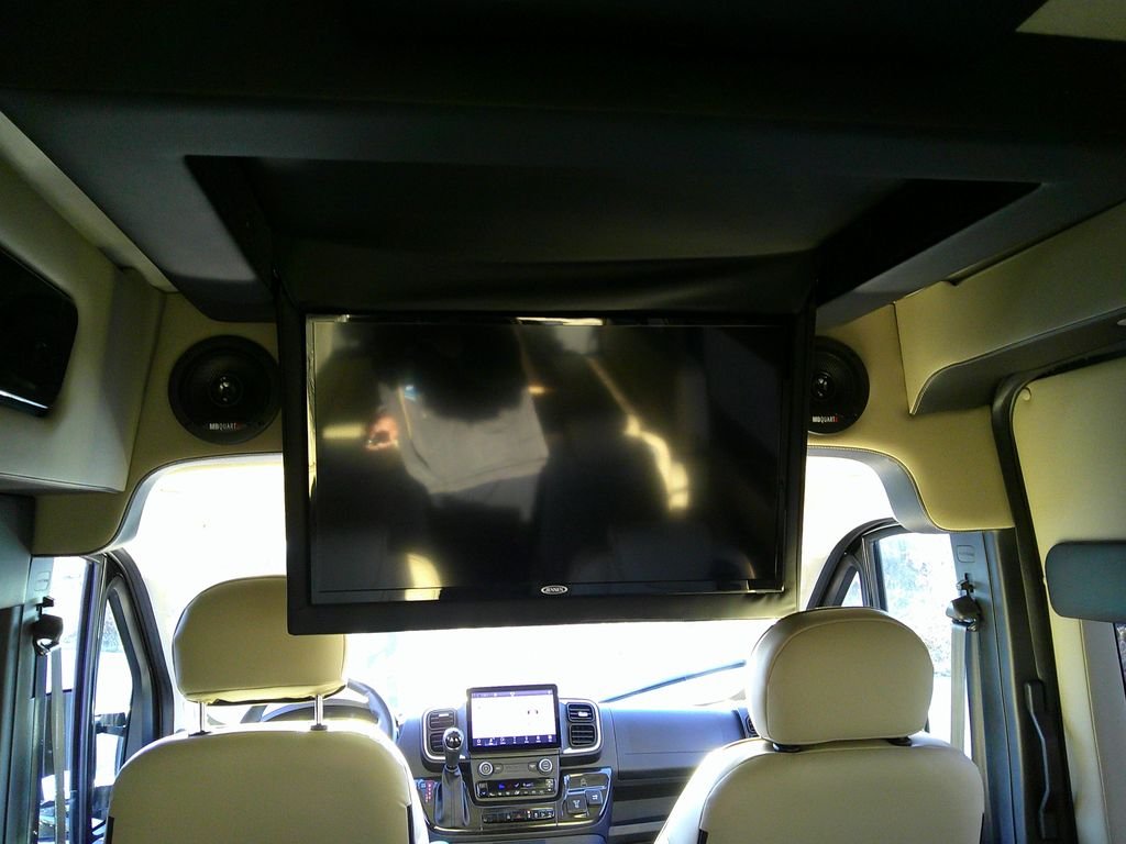 Used 2024 Black RAM High Roof image 41