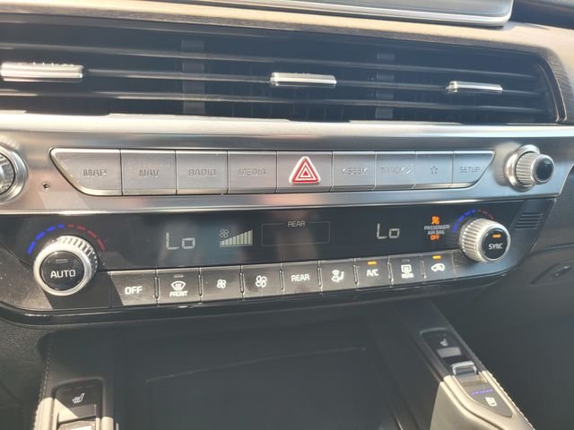 Used 2022 Green Kia EX image 25