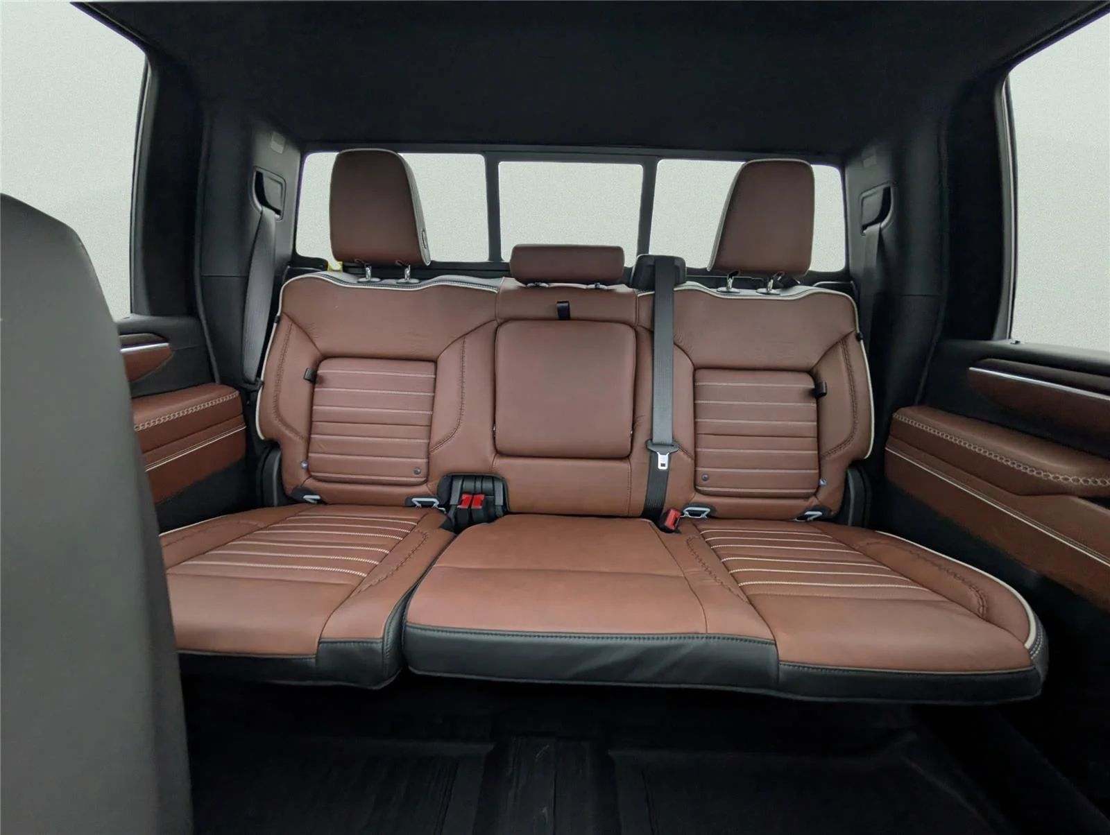 New 2026 Glacier White Tricoat GMC Denali Ultimate image 23