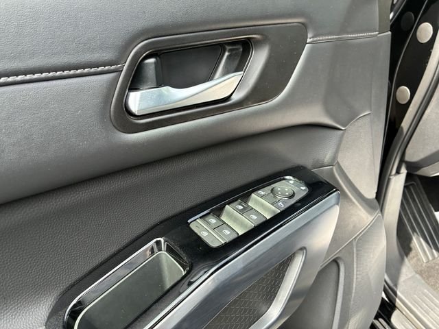 Used 2025 Black Nissan SL image 10