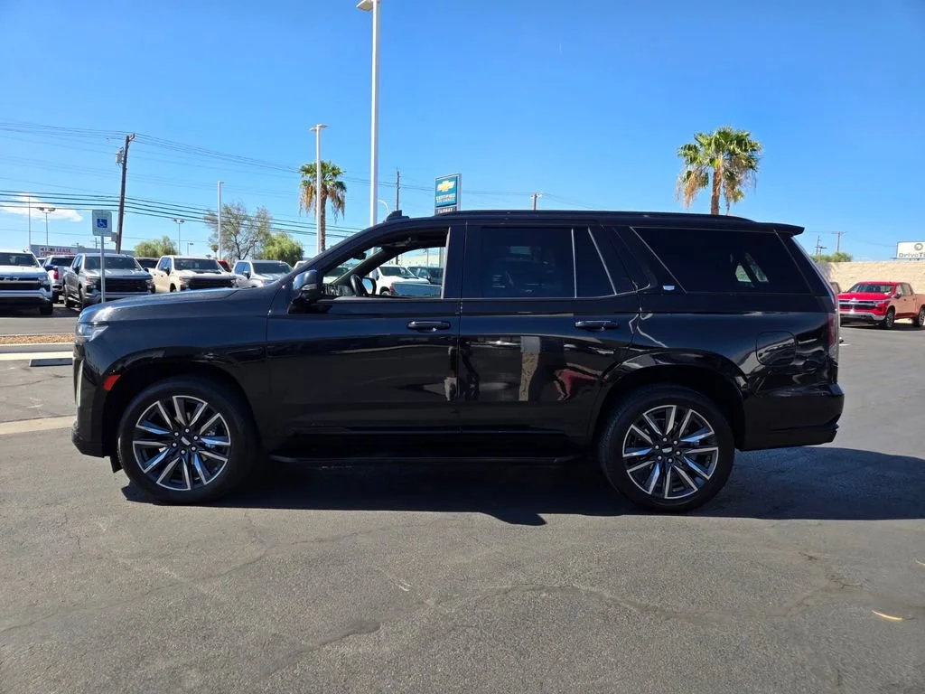Used 2023 BLACK RAVEN Cadillac 4WD Sport image 3
