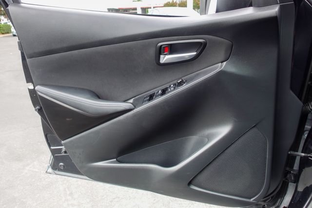 Certified Used 2017  Toyota Base image 20