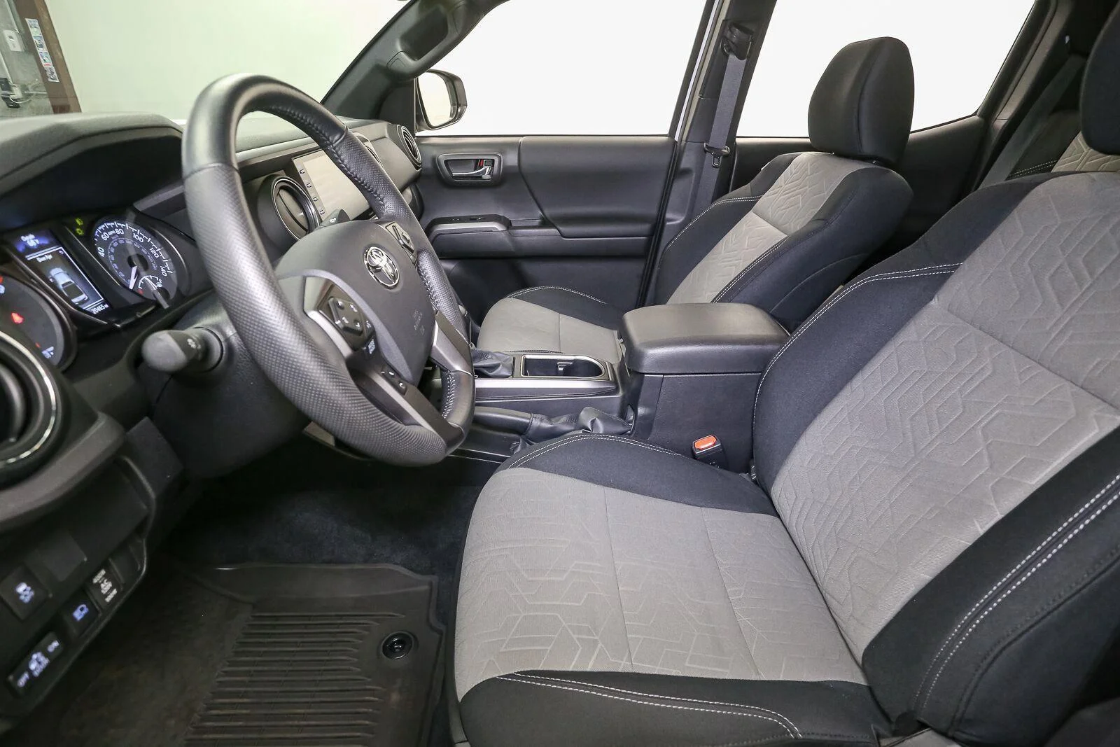Used 2023 Ice Cap Toyota TRD Off-Road image 41