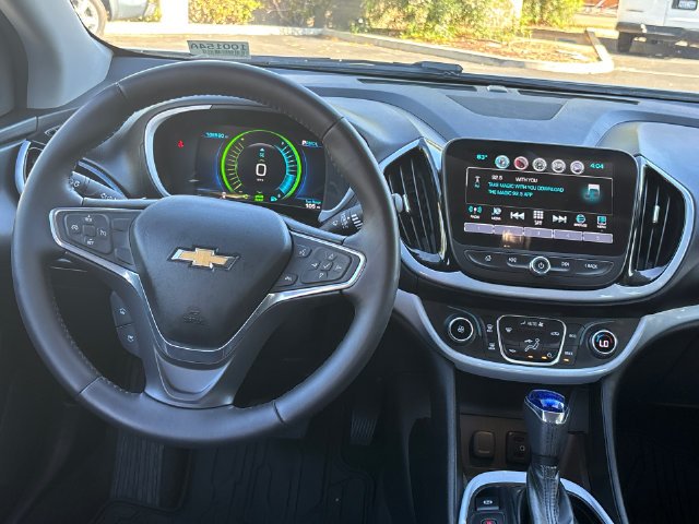 Used 2017 White Chevrolet LT image 20