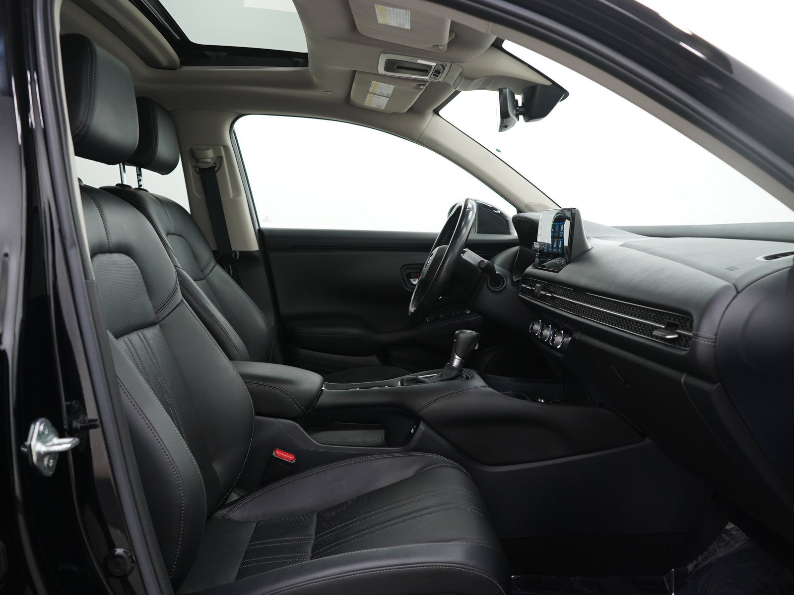 Used 2023 Black Honda EX-L image 12