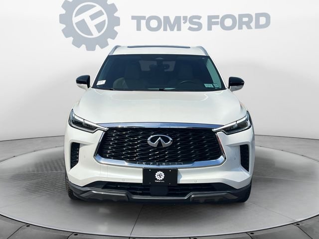 Certified Used 2022 Majestic White INFINITI LUXE image 10