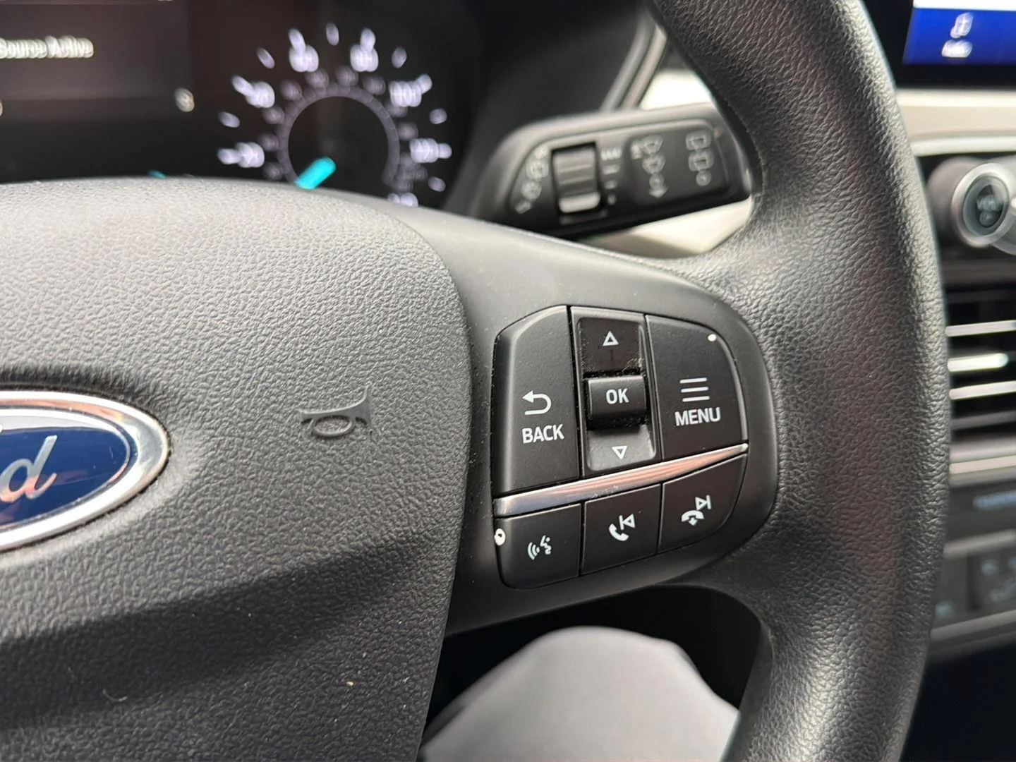 Used 2021 Velocity Blue Ford SE image 12