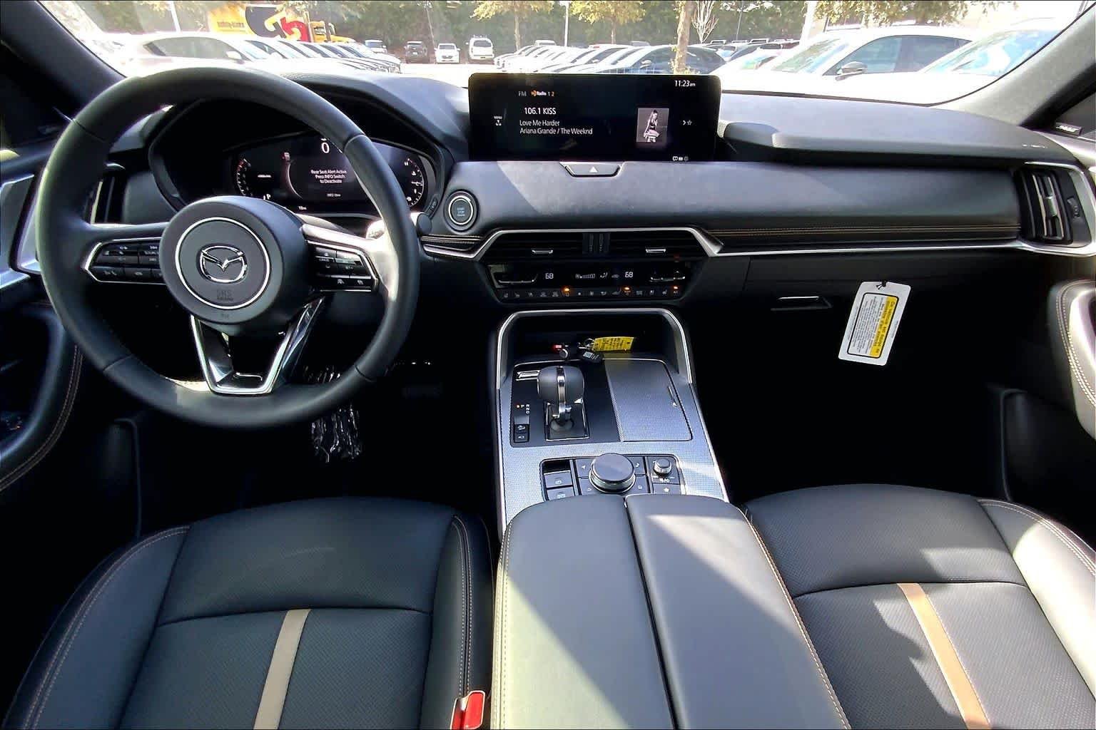 View vehicle photo 5