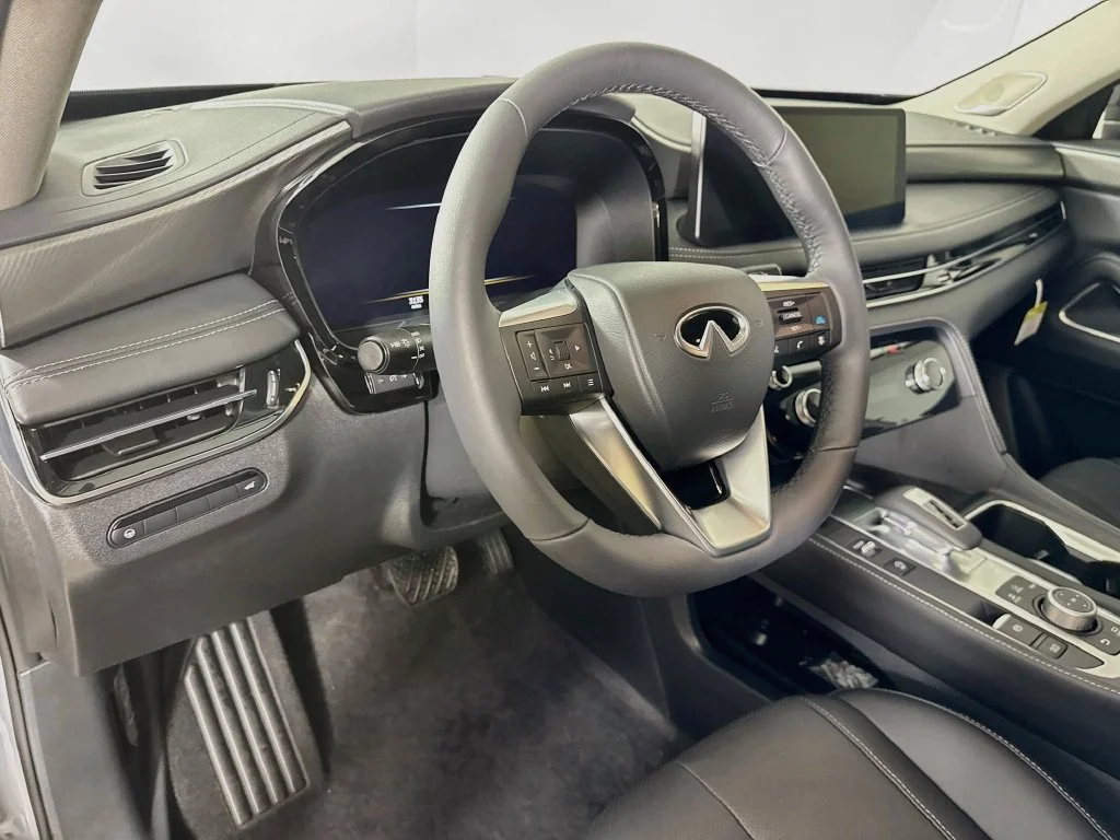 Certified Used 2027 Gray INFINITI LUXE image 12